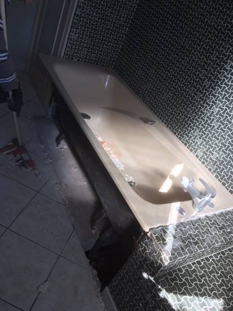 Remplacement d'une baignoire par douche sécurisée pour sénior à Voiron, Isère (38)