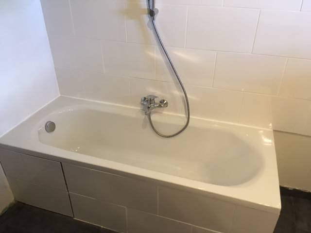 Remplacement d'une baignoire par douche sécurisée pour sénior à Échirolles, Isère (38)